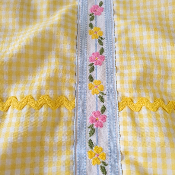 Vintage Handmade Yellow Gingham Plush Crib Blanket Jacquard Lace Zig Zag Trim - Picture 5 of 16